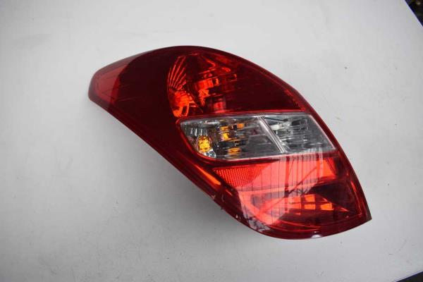 FEU ARRIERE GAUCHE HYUNDAI - Vue 1